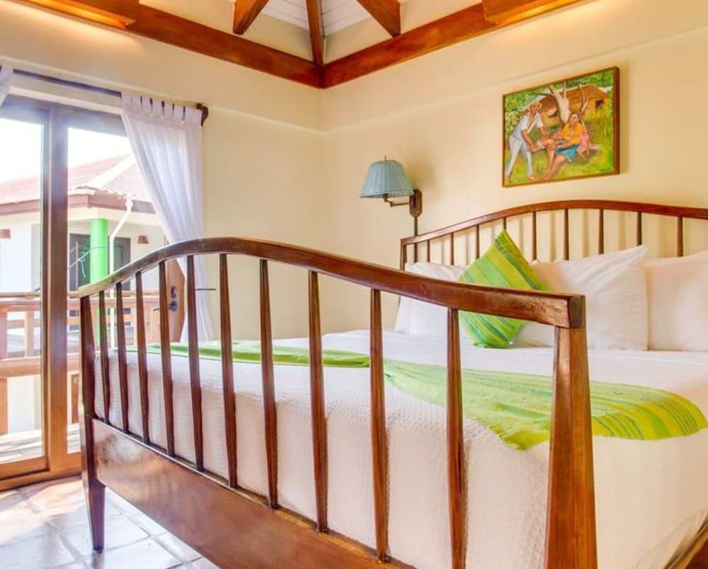 Robert'S Grove Beach Resort Placencia Экстерьер фото